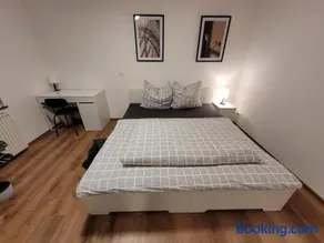 Living Flat, eine Wohnung mit zwei Schlafzimmern und Balkon - Image 3