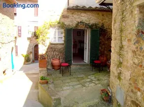 La Nella - Image 1