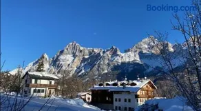 Petit Chalet - Image 3