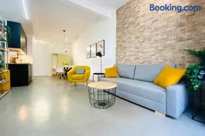 Tarongers, lovely flat in the center - Image 1