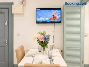 Luxe Studio Dublin Central - Image 4