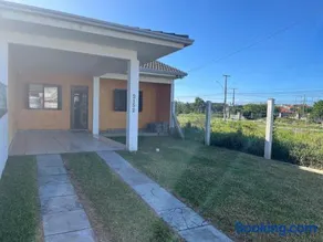 Casa com Piscina no Centro - Image 3