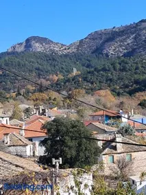 El-Mi's little house in Theologos - Image 2