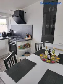 1,5 Zimmer Ferienwohnung Apartment in ruhiger Lage stadtnah Neu in Brunnthal - Image 3