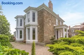 7 Bed in Mousehole oc-boslan - Image 2
