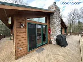 Sleeping Bear Lodge - Image 2