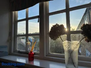 Flat 4 The Gables Lyme Regis with free parking - Image 5