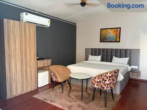 VAAS by PLAY Hotels - ROOTS AND SKY water villas - Image 3