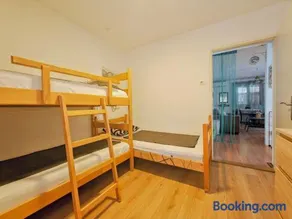 Robinson House Destina - Image 2