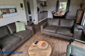 Mooi chalet op prachtige plek in het groen - Image 2