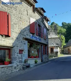 Auberge des Volcans - Image 2