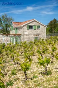 Villa Cavalleria Rusticana with heated pool and vineyard - Image 5