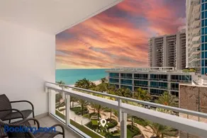 Spectacular 1-Bedroom Apartment Beach view - Image 1