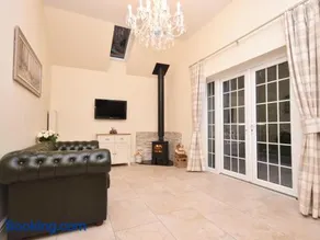 Lavender Cottage - Image 2
