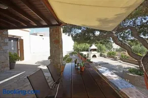 Pine Cottage, Syros Island - Image 3