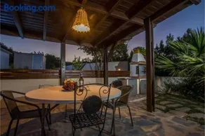 Villa Verona Pool - Image 5