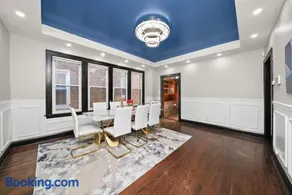 Gorgeous 5 BR Gem with Games - Image 2