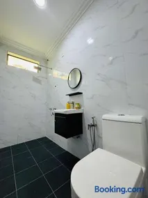 Ola Villa Homestay Pantai Penarik - Image 2