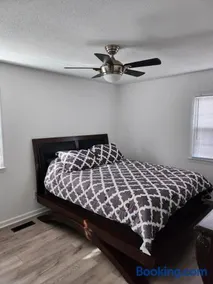 Theater, heated pool and hot tub near HPU and Furniture Market - Image 1