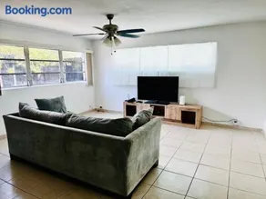 Miami Home with Pool, Patio & 4 Bedrooms - Image 1
