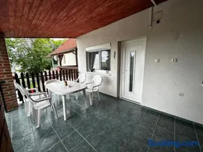 Arnold Apartmanház - Image 2