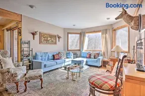 Next to Shawnee Mtn Ski Area: Inviting Condo! - Image 4