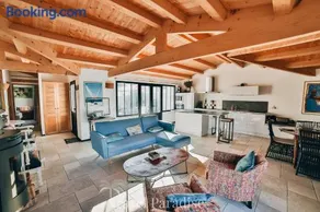 Villa Hollyhocks - Image 2