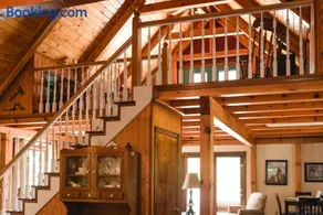 The Lake House at Garrison Farmstead near Columbia KY - Image 2