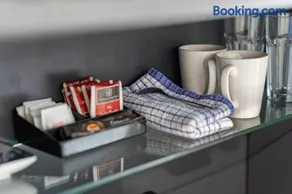 Deluxe Queen Room - Sleeps 2 - Image 2