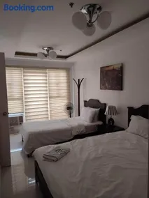 60 percent Off Deluxe Ocean View Rooms FREE Pool and FREE Sauna Access Included Perfect Location Near US Embassy, NAIA, Makati, BGC, Mall of Asia, and Chinatown Dont Miss Out Book Now and Save Updated Price 2025 - Image 5