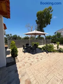 George's place - Image 3