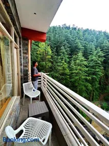Decent Stays - Image 1
