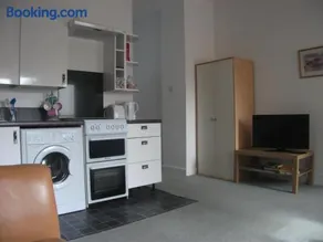 Garden Apartment - Image 3