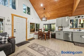 Red Deer Cabin - You will LOVE this place - Image 3