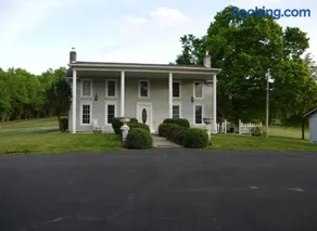 Southern Charm - Image 2