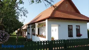Guesthouse Tulipán Vendégház - Image 1