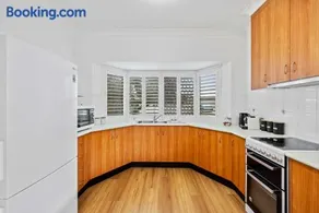 The Cottage - Cozy 3-Bed Beerwah - Image 3