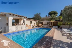 Kinderfreundliche Villa mit Garten, Terrasse und Grill | Bergblick - Image 2