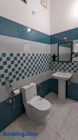 HOTEL HIMALAYAN FOXHOLE - Image 3