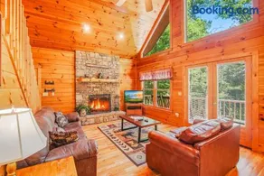 Cozy Cabin Sleeps 8 Catch-Release Fishing Pond - Image 3
