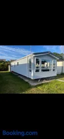 Seaside chill - Image 1