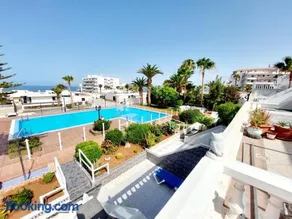 FIRST LINE Villa Floor Studio Apartment with amazing sea view Air Conditioned just 50m from the beach - Image 2