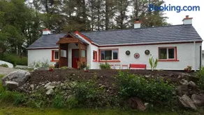 Back2Roots - Beautifully Restored Cottage, Doochary - Image 2