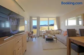 Apartment 422 - Image 1