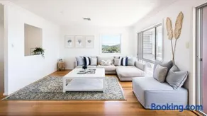 The Summer House - Image 3