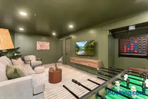 Hot Tub Sauna & Game Room Mountain-View Home - Image 1