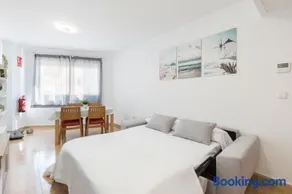 Maravilloso apartamento apropiado para familias con terraza | Ideal para teletrabajar | Admite perro - Image 1