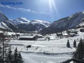 White Paradise - Image 1
