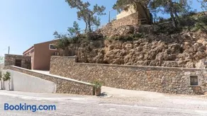 Arhondiko Luxury House - Image 2