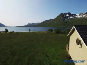 Charming house by the sea, Lofoten! - Image 4
